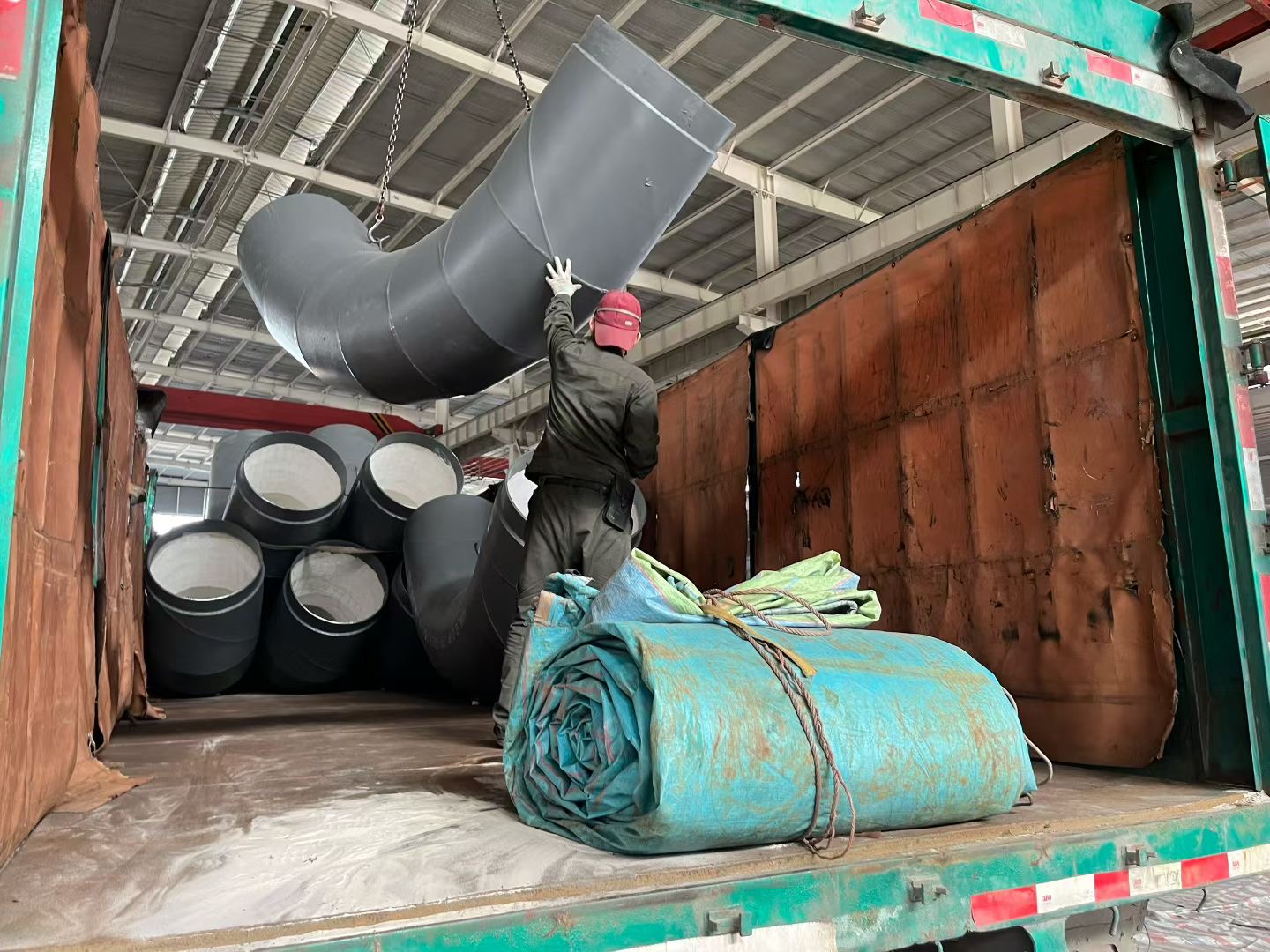 锦州市碳化硅耐磨管高铬合金耐磨管 - 推荐
